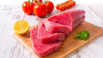 Conheça o atum, seus benefícios nutricionais e como incluir esse peixe saudável na sua dieta