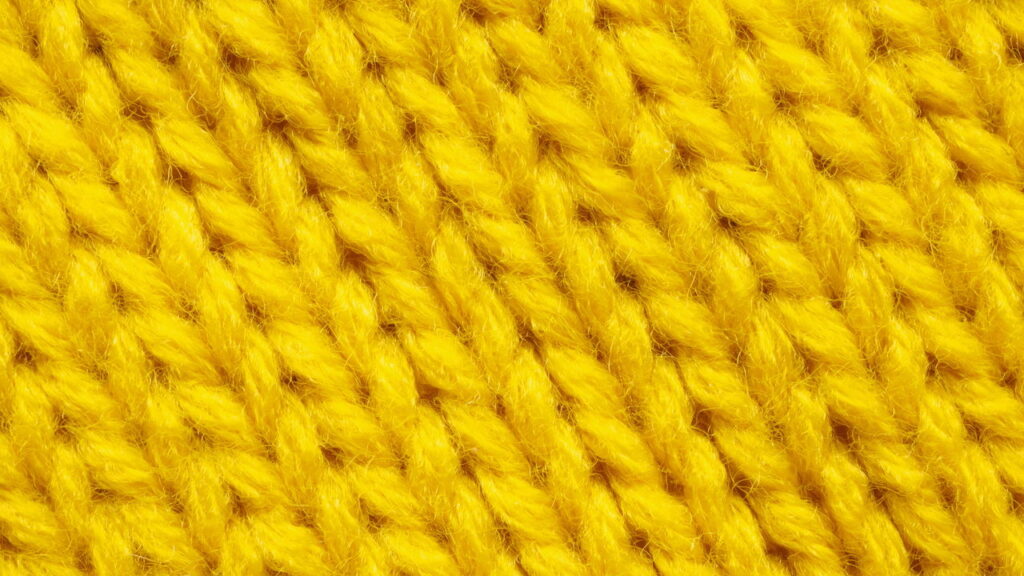 Chaveiro de água viva em crochê, conheça o projeto criativo e colorido para seus acessórios