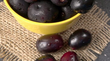 Conheça a fruta tropical mais poderosa para regular o intestino