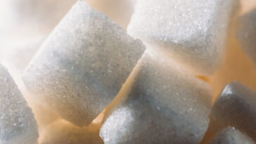 O que você come todos os dias pode afetar seu fígado em silêncio