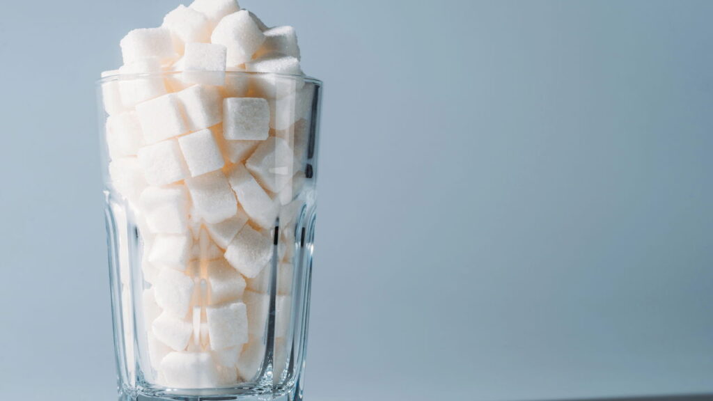 O que você come todos os dias pode afetar seu fígado em silêncio