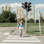 O que significa agradecer quando alguém te deixa atravessar a rua segundo a psicologia