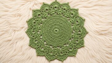 Você não imagina o charme que um simples barbante pode trazer à mesa