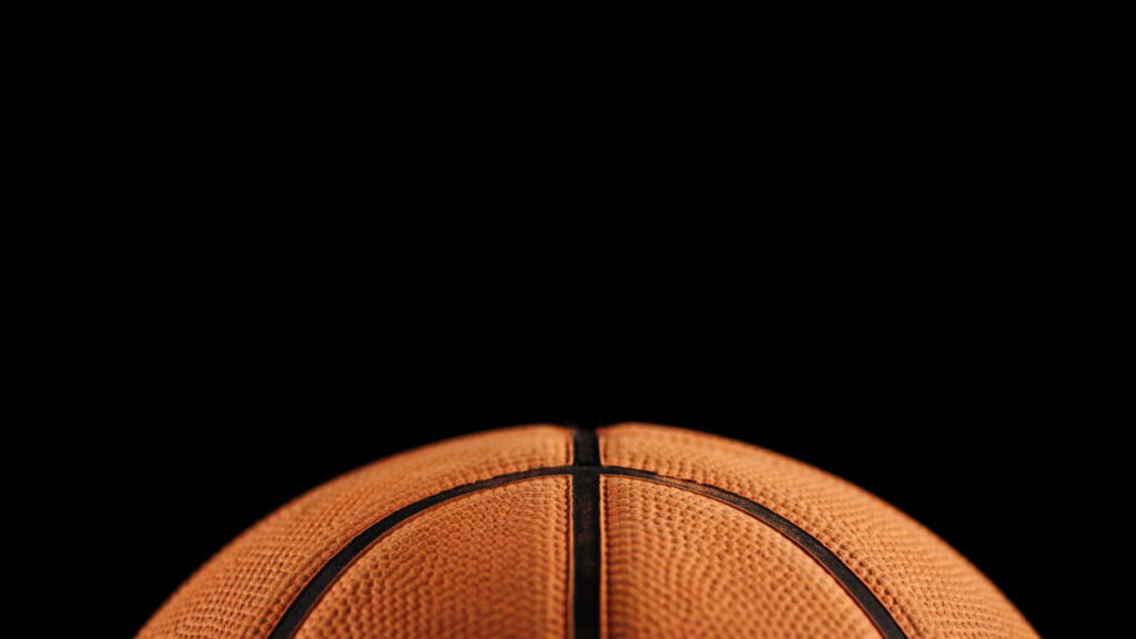 Aprenda a fazer um chaveiro de basquete em crochê divertido