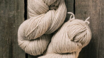 De iniciante à criadora de peças sofisticadas com esse modelo de almofada