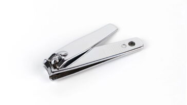 Você sabe qual a função do furo no cortador de unhas?