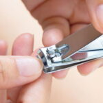 Você sabe qual a função do furo no cortador de unhas?