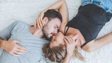 Como pequenos gestos podem transformar a intimidade do casal no dia a dia