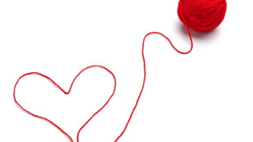 Porta chaves em crochê formato cogumelo, uma peça única e decorativa para sua casa