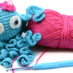 Esse polvo de crochê conquista corações em berçários e feiras artesanais