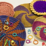 5 passos simples para fazer almofada redonda em crochê espiral