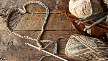 O detalhe dessa manta de crochê está encantando as crocheteiras do Brasil