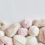 Essa almofada de margaridas vai deixar sua casa mais aconchegante e florida