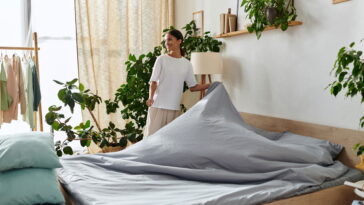 4 benefícios mentais de arrumar a cama que quase ninguém conhece
