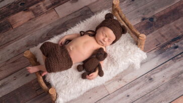 Roupa de urso em crochê perfeita para fotos, lembranças e fofura