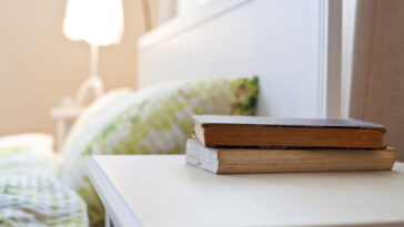 Essa solução discreta está deixando os quartos mais bonitos e organizados