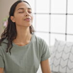Como fazer elevação pélvica corretamente e evitar erros comuns no treino de glúteos