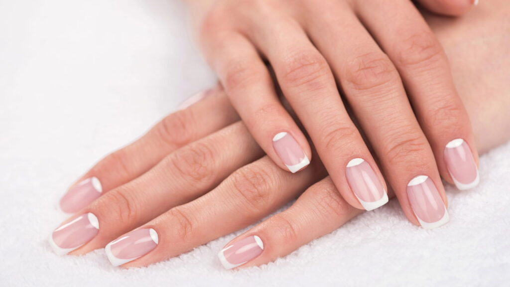 O novo xodó das brasileiras promete unhas perfeitas sem sair de casa