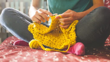 Como fazer uma manta-colcha em crochê linda, prática e aconchegante