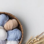 Essa bolsa envelope em crochê está conquistando o mundo da moda artesanal