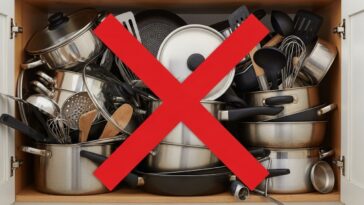 O novo acessório que acaba com as panelas empilhadas e organiza a cozinha com estilo