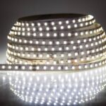Crochê com LED para criar peças decorativas modernas e iluminadas
