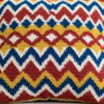 Essas capas de almofada em crochê vão transformar sua sala com arte