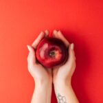 O que ninguém te contou sobre comer maçã e gordura abdominal
