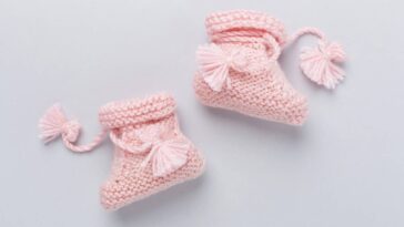 Aprenda a criar peças de crochê que cuidam da pele do seu bebê