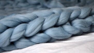 Transforme sua bagunça com esse cesto de crochê resistente e decorativo