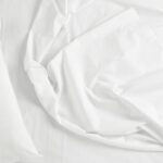 Coloque isso na máquina e suas roupas vão voltar a ser brancas