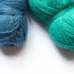 Toalhinha de crochê para lembrancinhas de batizado delicada e encantadora