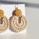 Brincos de crochê que toda crocheteira ama fazer e usar com muito estilo