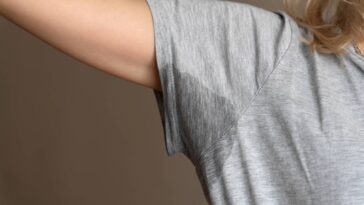 Uma alternativa caseira e segura permite remover resíduos sem estragar o tecido ou deixar vestígios agressivos - Créditos: depositphotos.com / erik3804