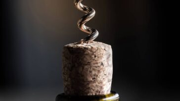 Você nunca mais vai jogar rolhas fora depois de saber disso