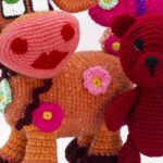 A vaquinha de crochê que virou xodó entre os amantes de artesanato