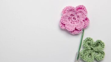 O top que realça o corpo e vira o queridinho dos dias quentes