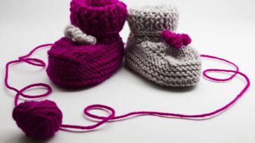 Sapatinho de bebê em crochê com ponto baixo macio e seguro