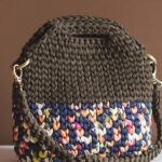 Essa bolsa de crochê virou tendência entre artesãs experientes