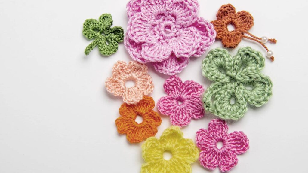 O truque simples que deixa sua flor de crochê mais firme e bonita