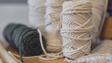 Esse detalhe simples deixa qualquer tapetinho de crochê mais resistente