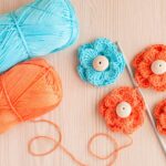 Florido, leve e rendado, esse caminho de mesa é puro encanto