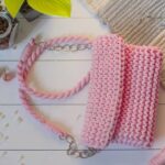 Esse acessório infantil em crochê é puro carinho em cada ponto