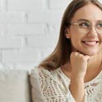 O suéter cropped de crochê que une conforto, estilo e personalidade