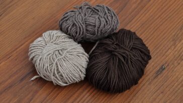 Gorro estilo slouch feito à mão que une conforto e personalidade