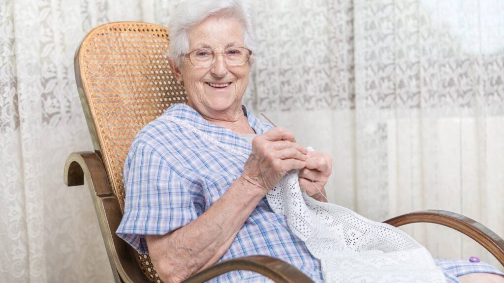 O suéter cropped de crochê que une conforto, estilo e personalidade