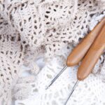 Vestido de crochê para menina com margaridas, um guia prático e delicado