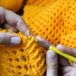 Crochê flexível para criar peças dobráveis e funcionais com estilo artesanal