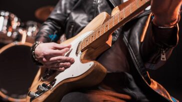 Músicos artesãos estão usando essa técnica para personalizar seus instrumentos