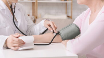 Por que a maioria das pessoas mede a pressão da forma errada